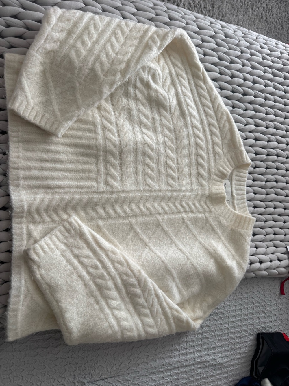 Abercrombie & Fitch Cream Cable Crewneck Sweater